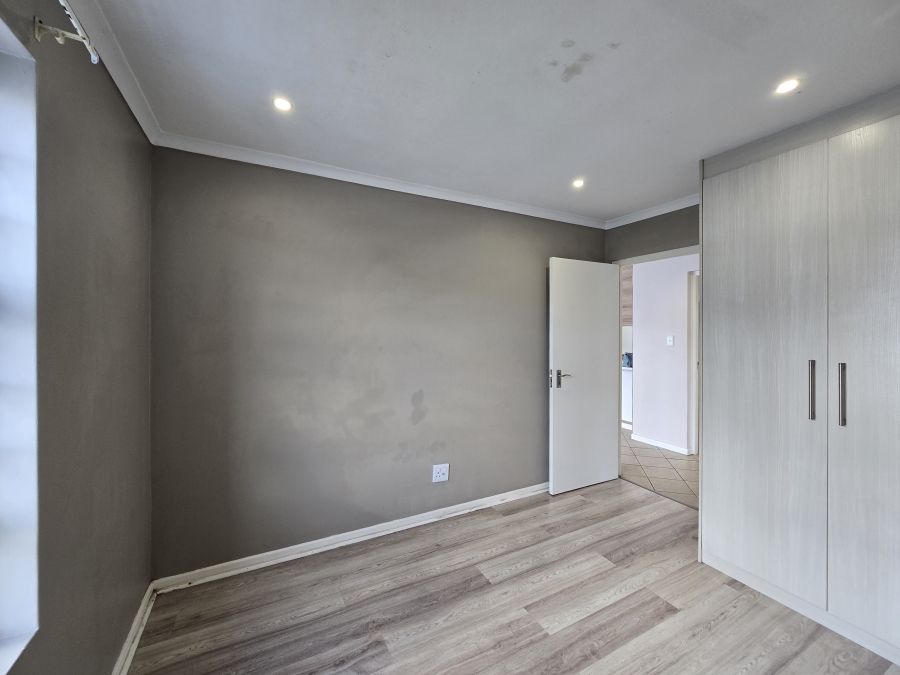 To Let 2 Bedroom Property for Rent in Gordons Bay Central Western Cape